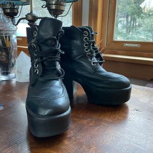 Iconic 90s Chunky Bullboxer Black Platform Genuine Leather Lace-Up Boots